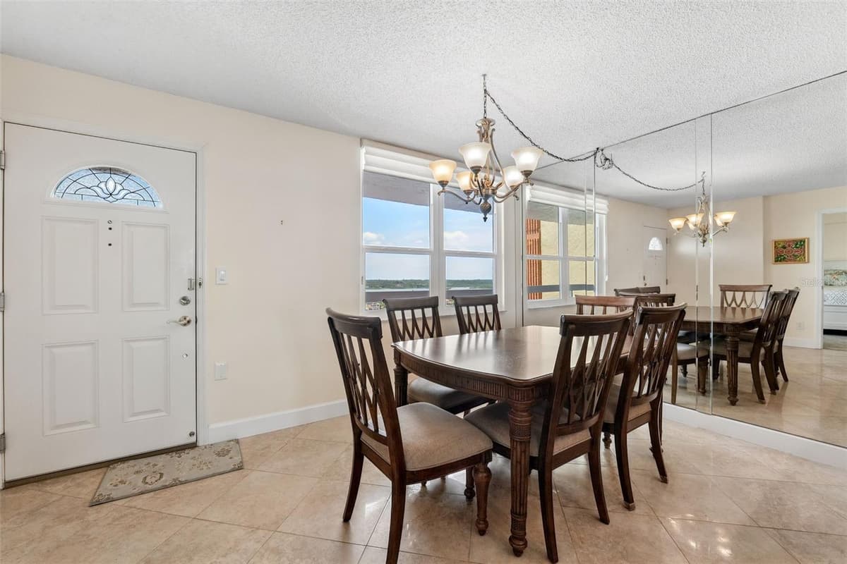 17940 GULF BOULEVARD — photo 14 of 61