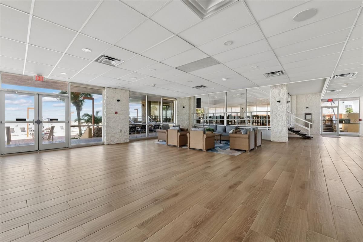 17940 GULF BOULEVARD — photo 46 of 61