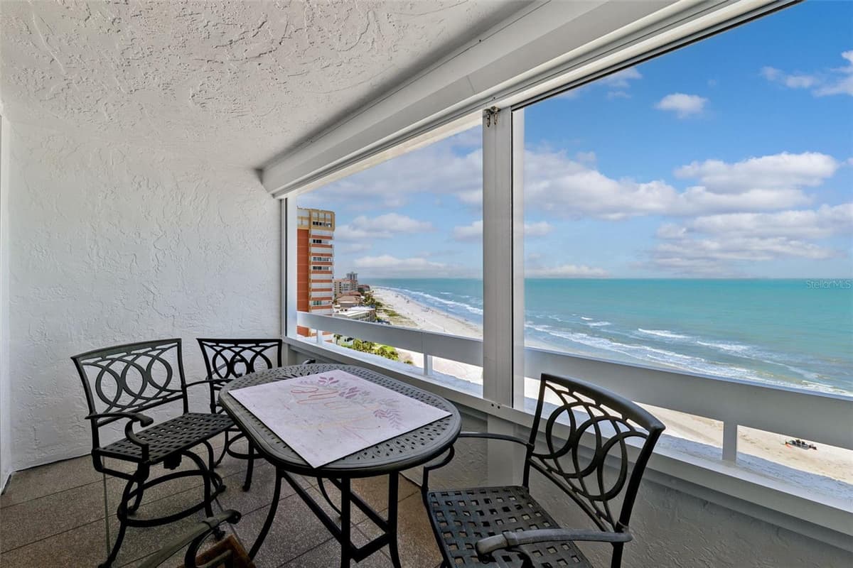 17940 GULF BOULEVARD — photo 19 of 61