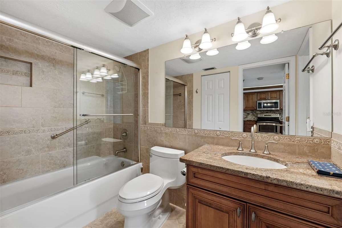 17940 GULF BOULEVARD — photo 25 of 61
