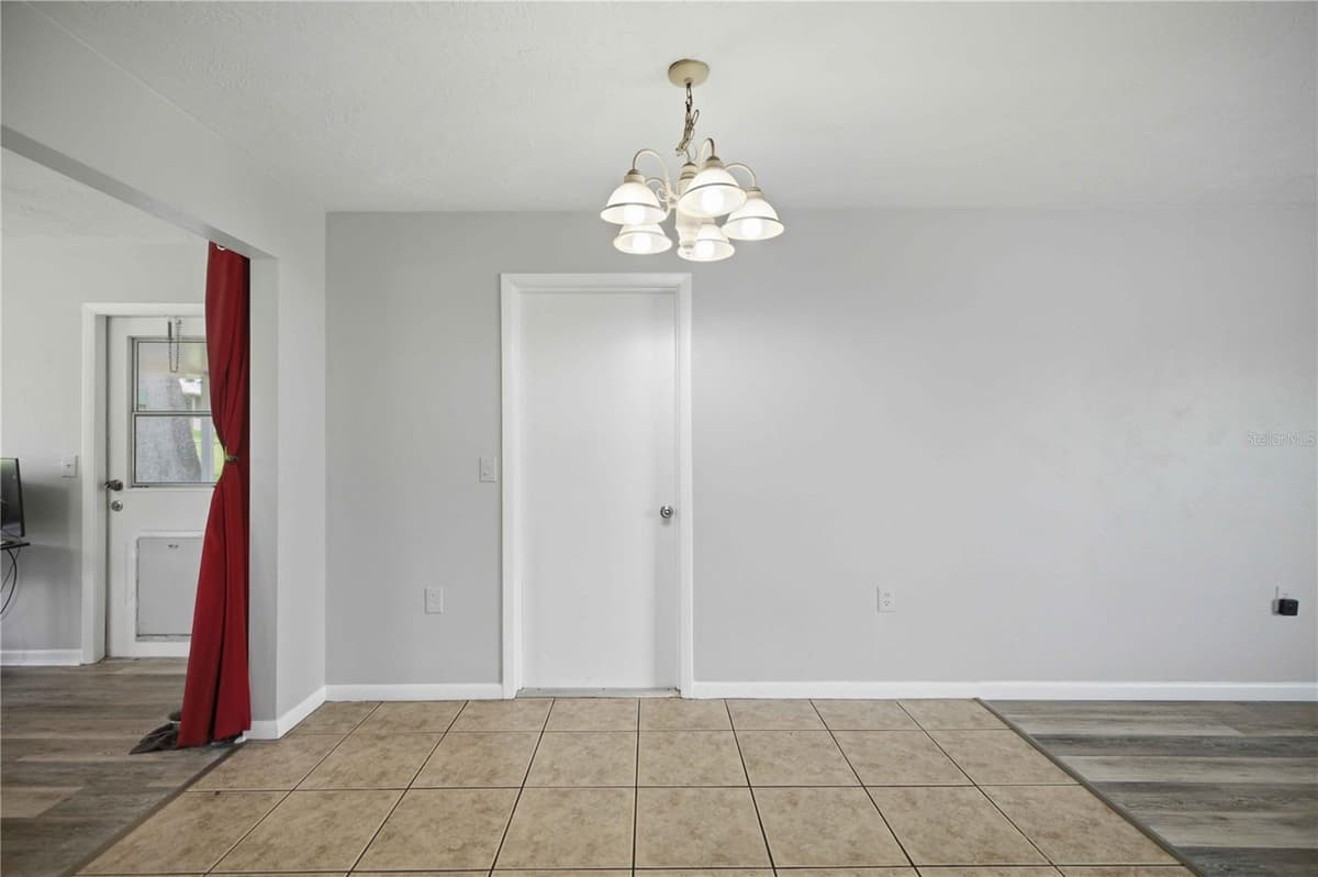 510 ADAMS STREET — photo 8 of 28