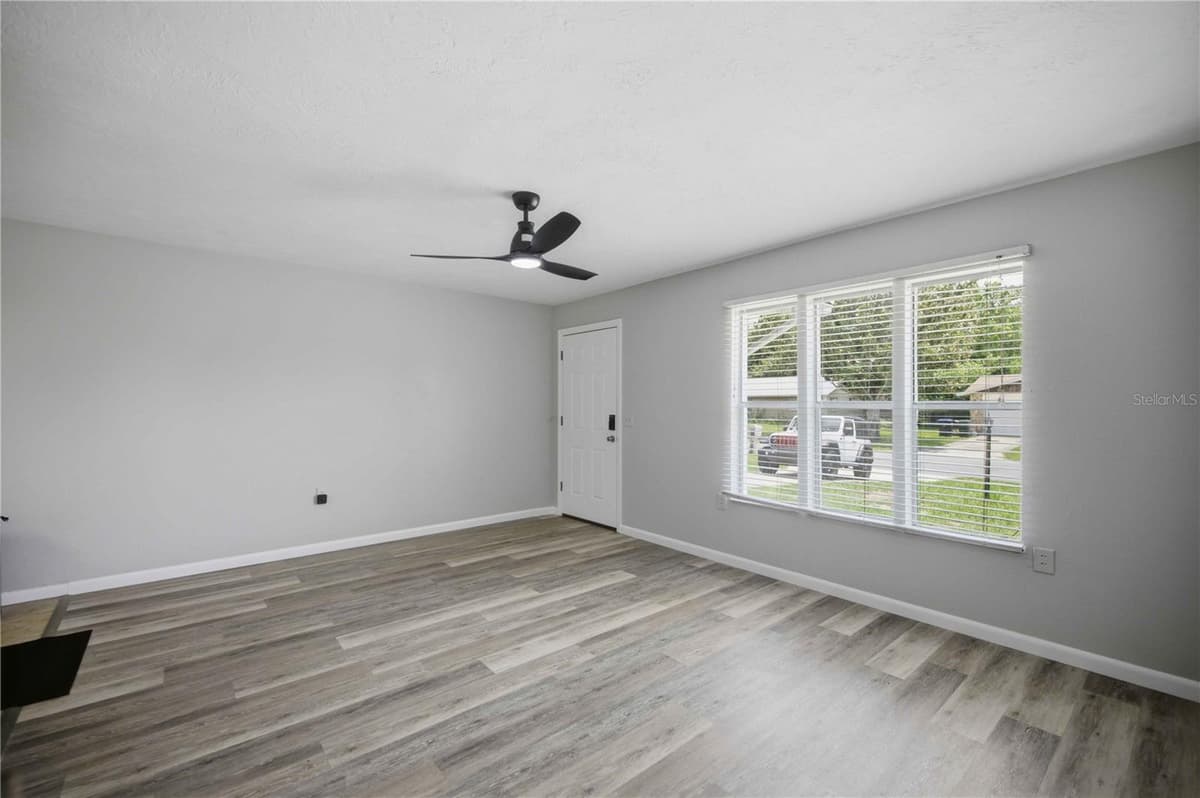 510 ADAMS STREET — photo 3 of 28