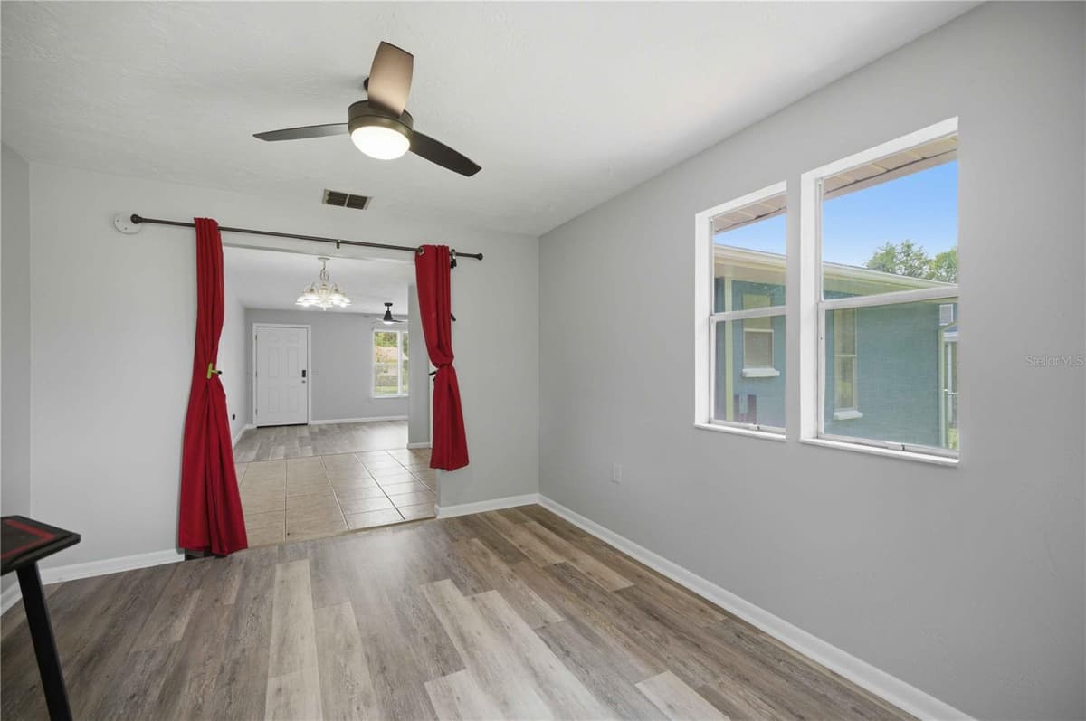 510 ADAMS STREET — photo 10 of 28