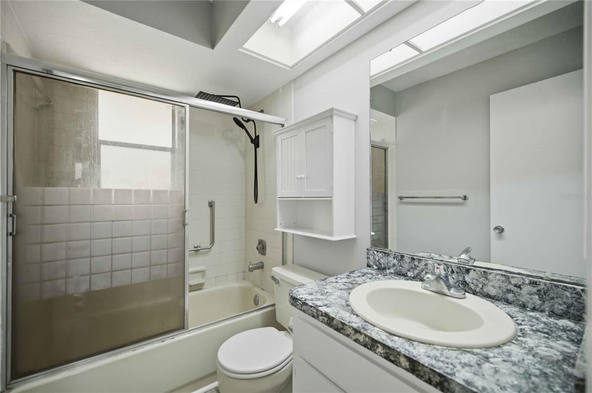 510 ADAMS STREET — photo 12 of 28