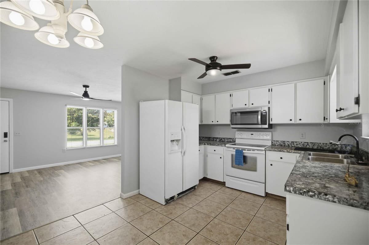 510 ADAMS STREET — photo 7 of 28