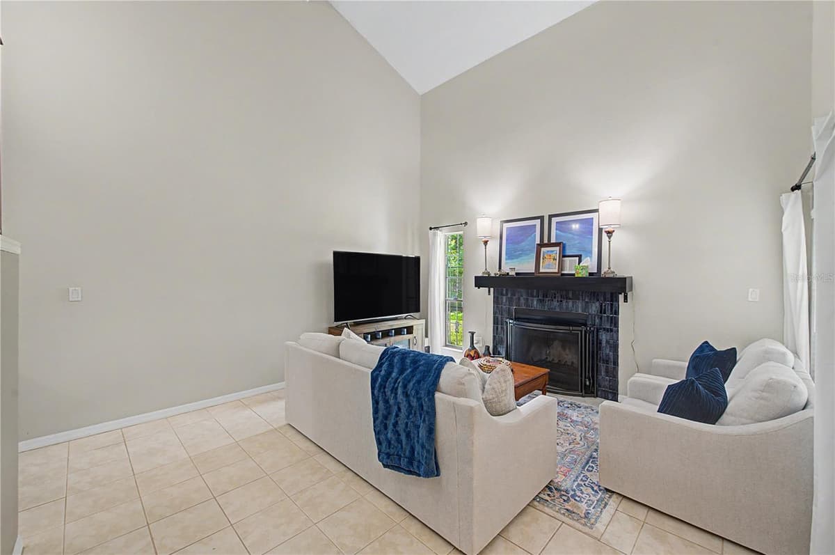 13302 ARENA PLACE — photo 13 of 28