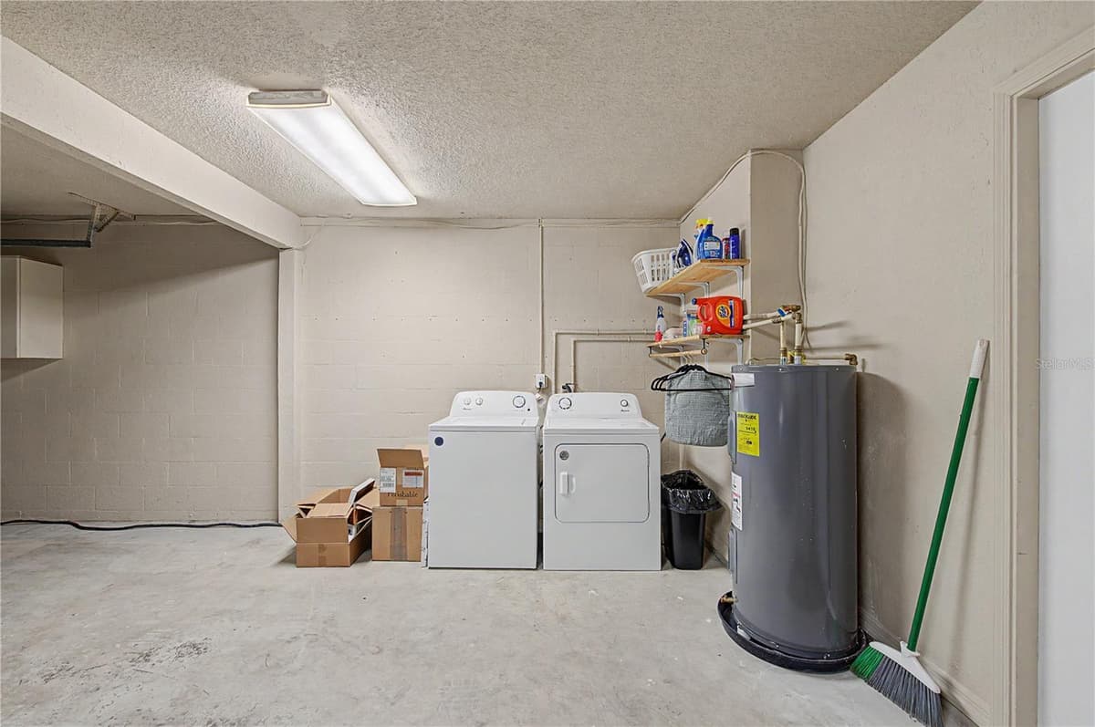 13302 ARENA PLACE — photo 25 of 28