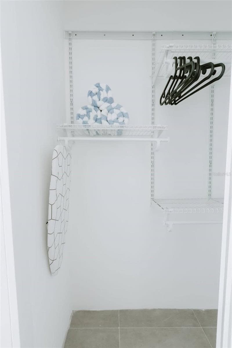 6165 AV. ISLA VERDE — photo 10 of 15