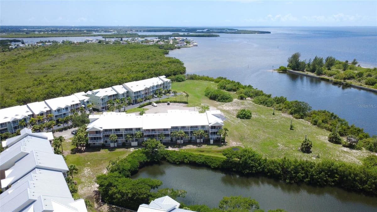 3259 MANGROVE POINT DRIVE — photo 38 of 47
