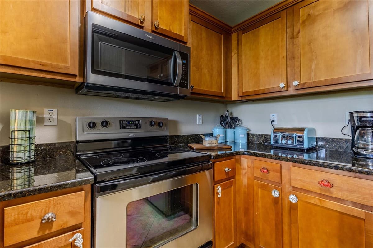 3259 MANGROVE POINT DRIVE — photo 11 of 47