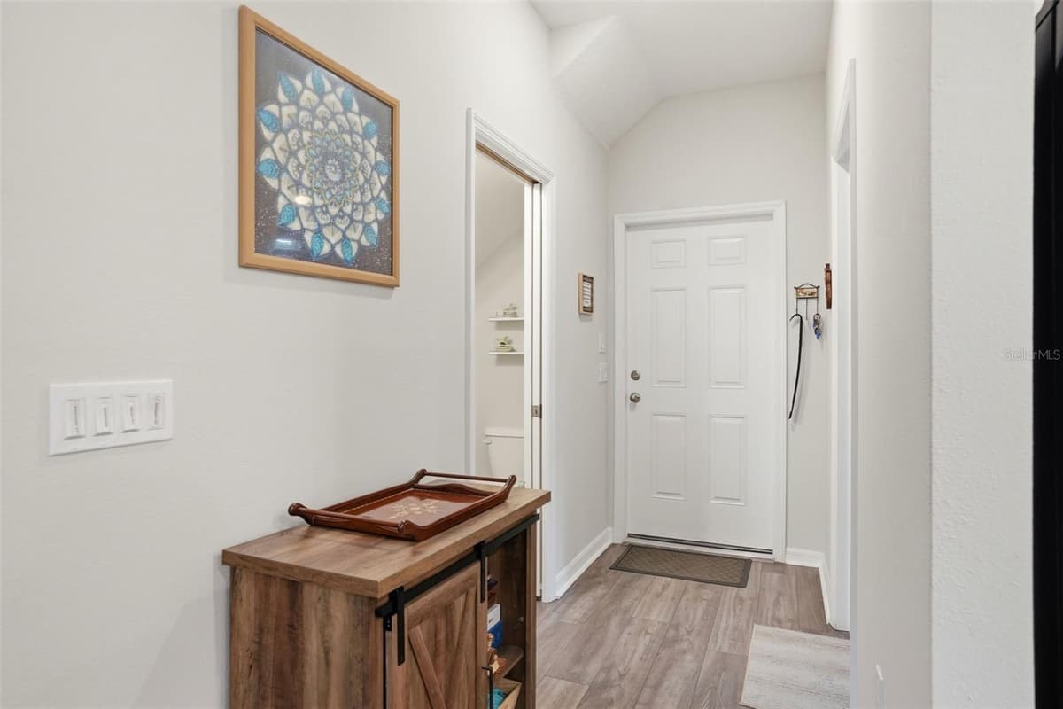 4997 AVALON PARK BOULEVARD — photo 8 of 57