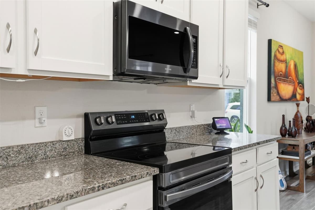4997 AVALON PARK BOULEVARD — photo 17 of 57
