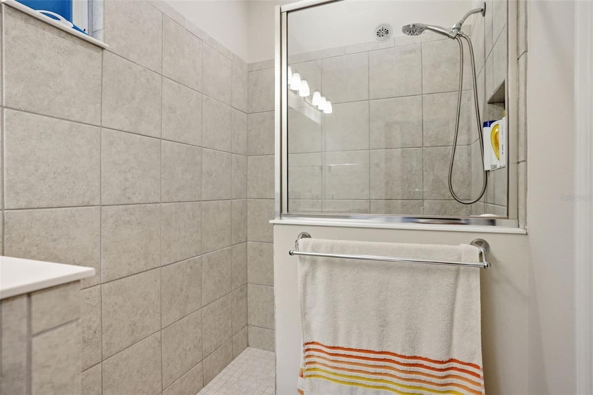 4997 AVALON PARK BOULEVARD — photo 33 of 57