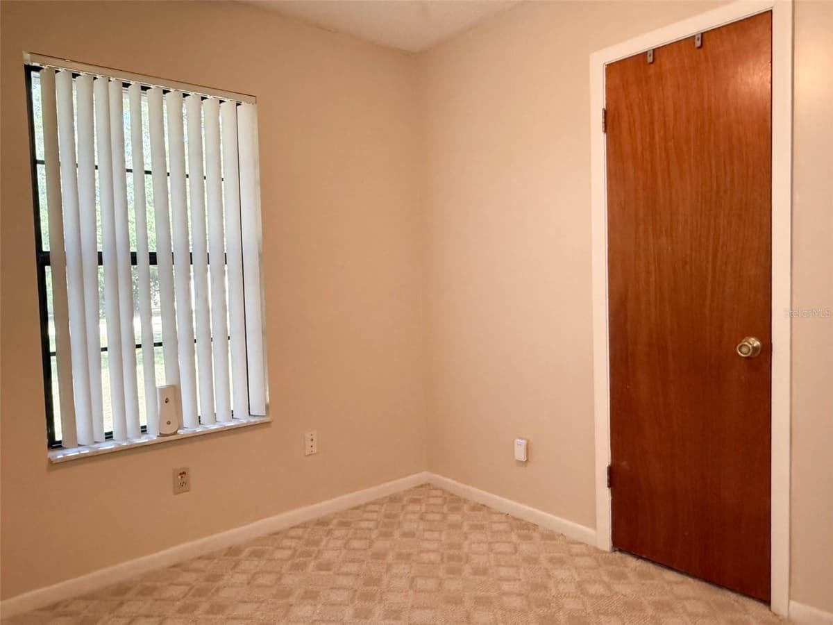 620 GLENDALE STREET — photo 10 of 28