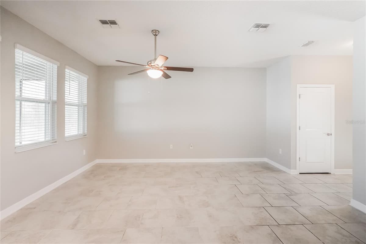 2344 CRESCENT MOON STREET — photo 3 of 15