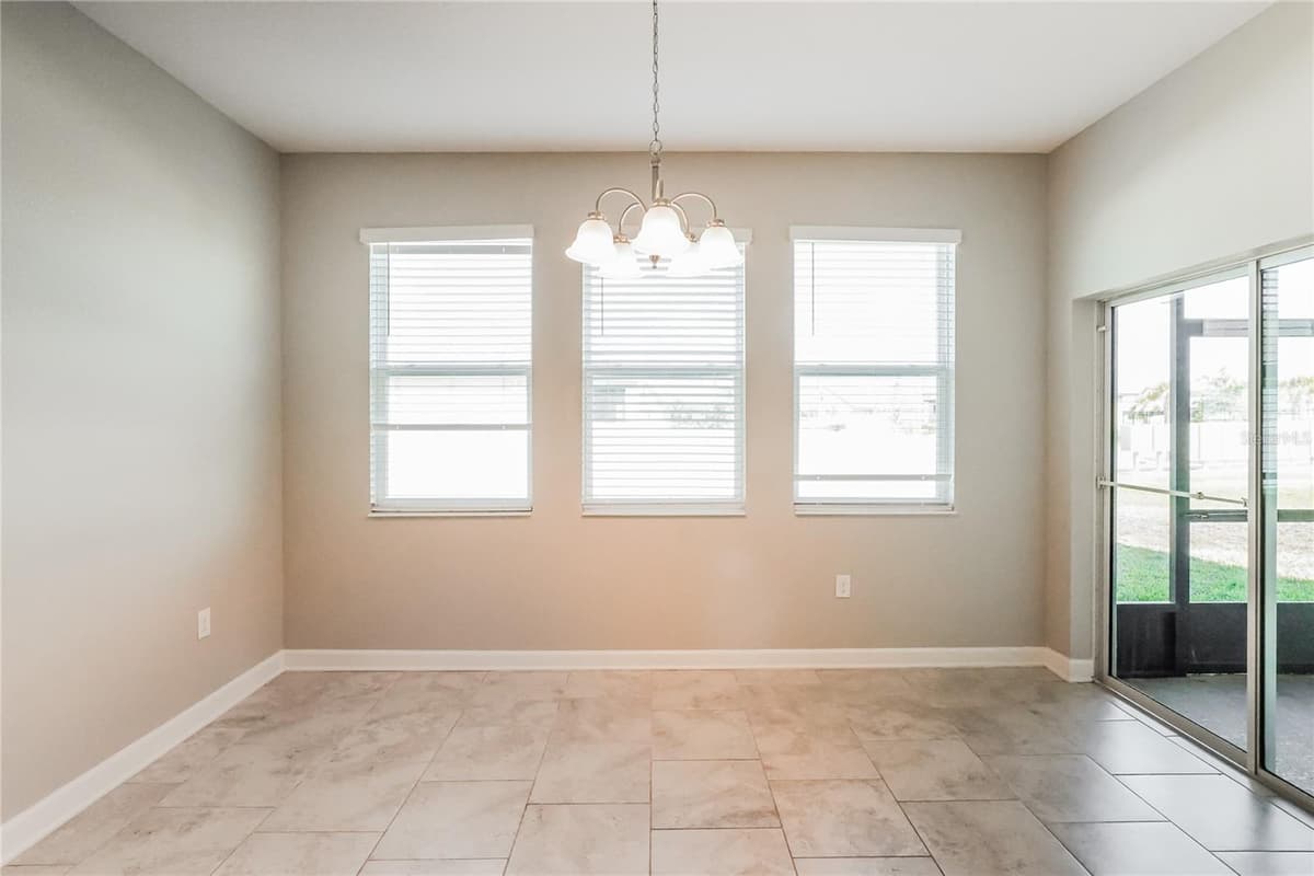 2344 CRESCENT MOON STREET — photo 2 of 15