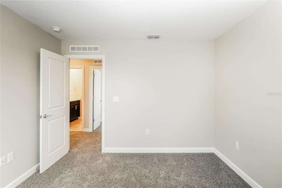 2344 CRESCENT MOON STREET — photo 5 of 15