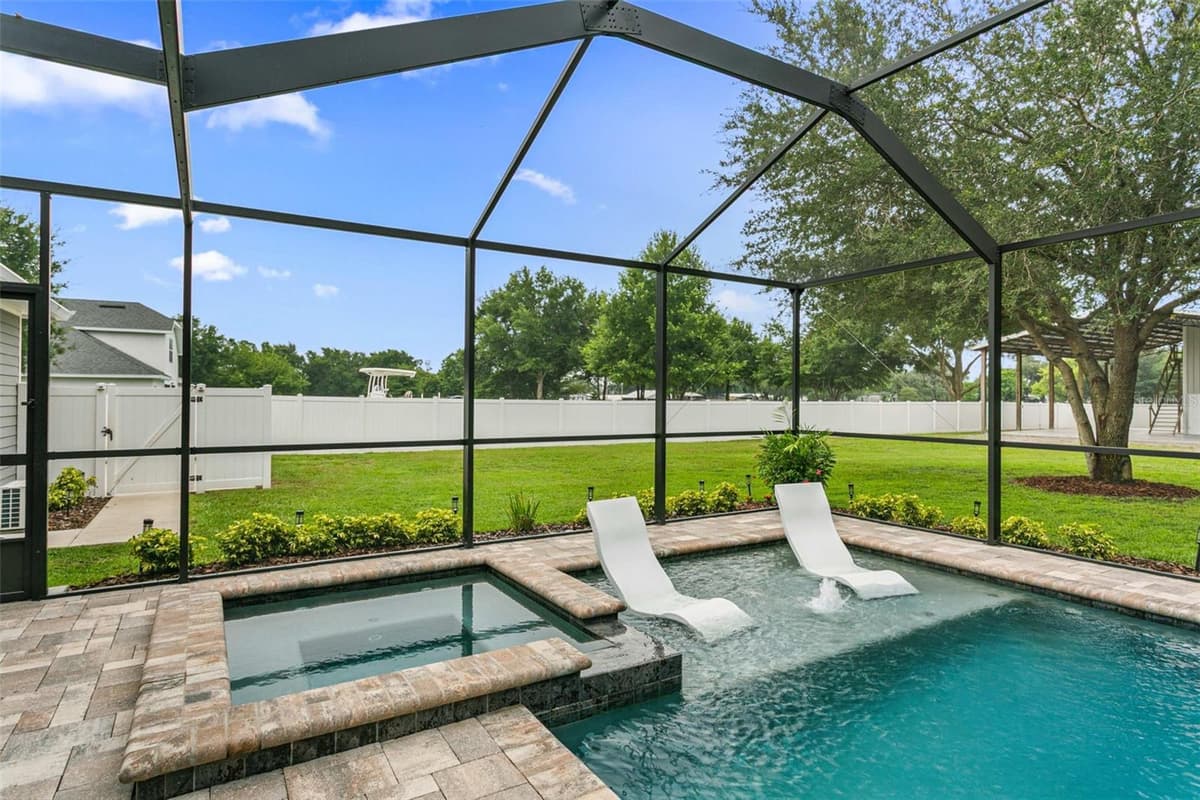 14805 SYDNEY HEIGHTS COURT — photo 9 of 35