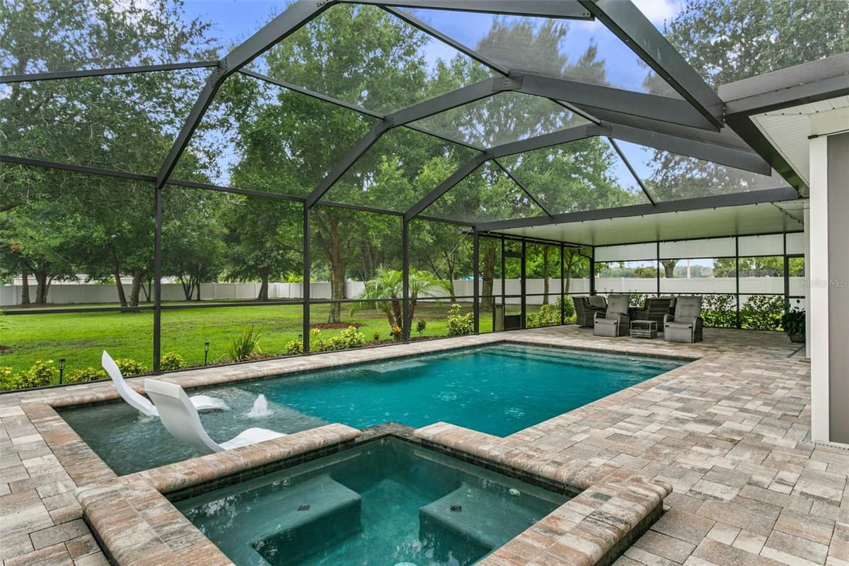 14805 SYDNEY HEIGHTS COURT — photo 10 of 35