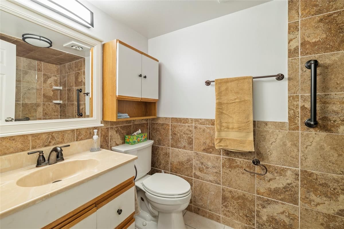 311 GARVIN STREET — photo 15 of 37