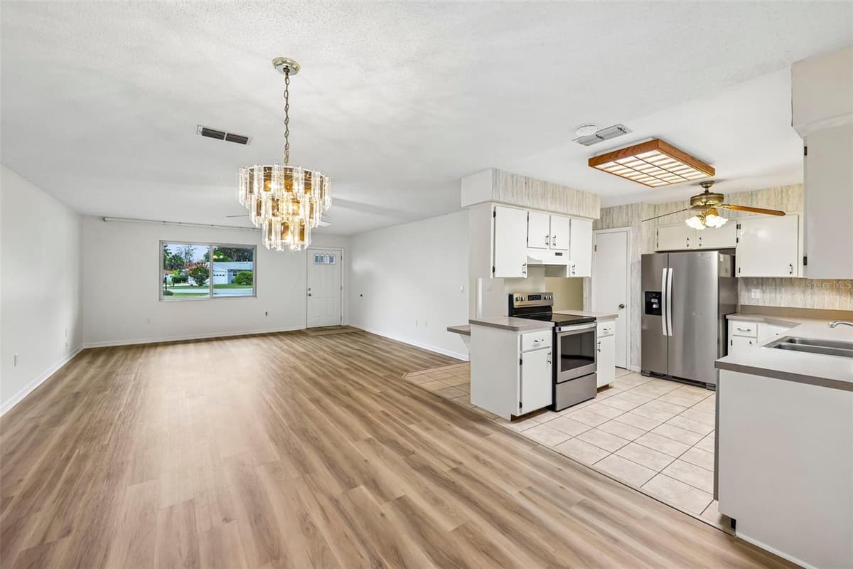 70 STONE HAVEN COURT — photo 11 of 45