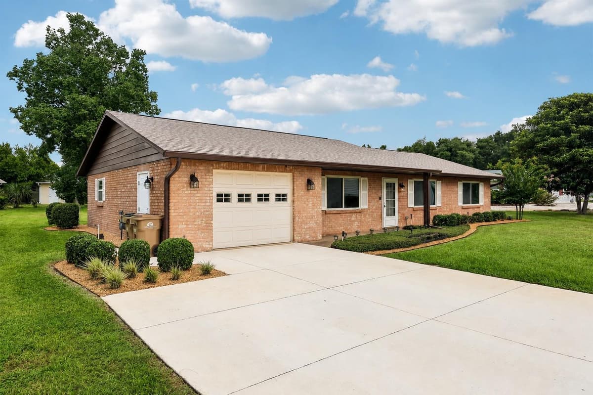 70 STONE HAVEN COURT — photo 5 of 45