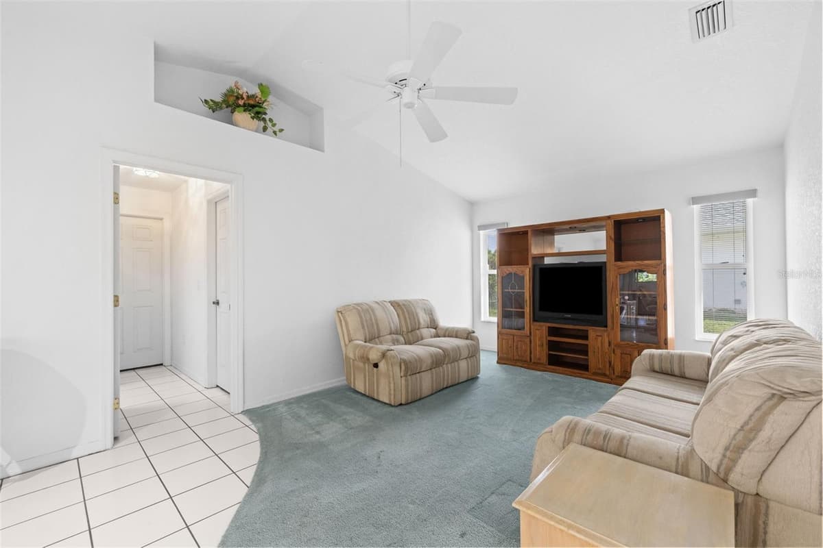 3923 PINSTAR TER — photo 6 of 27