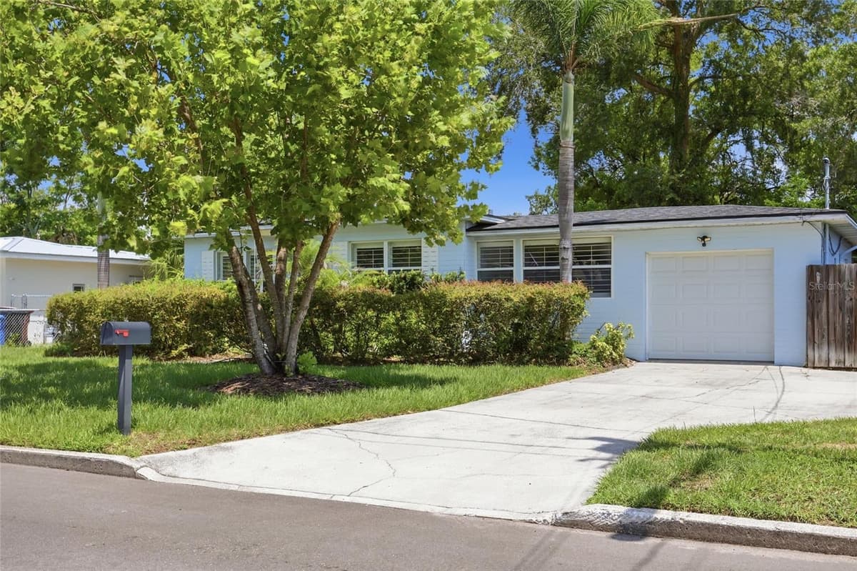 2901 PINE STREET — photo 36 of 37