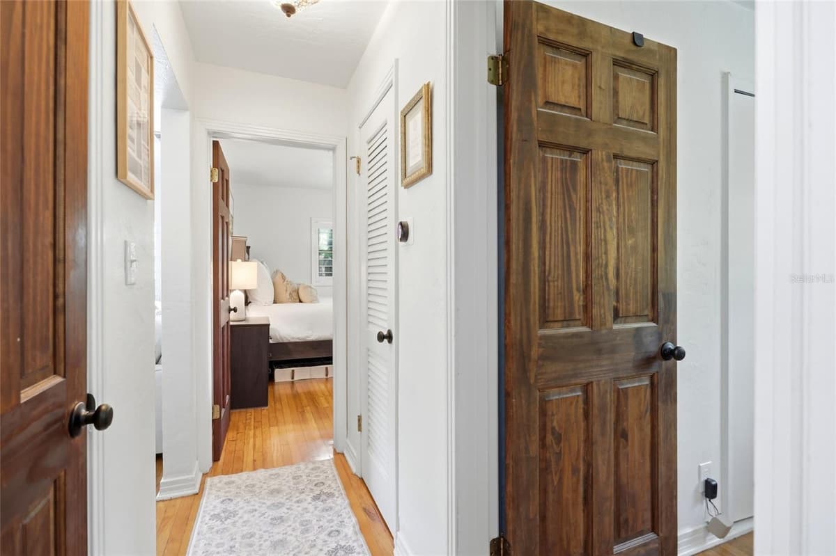 2901 PINE STREET — photo 13 of 37