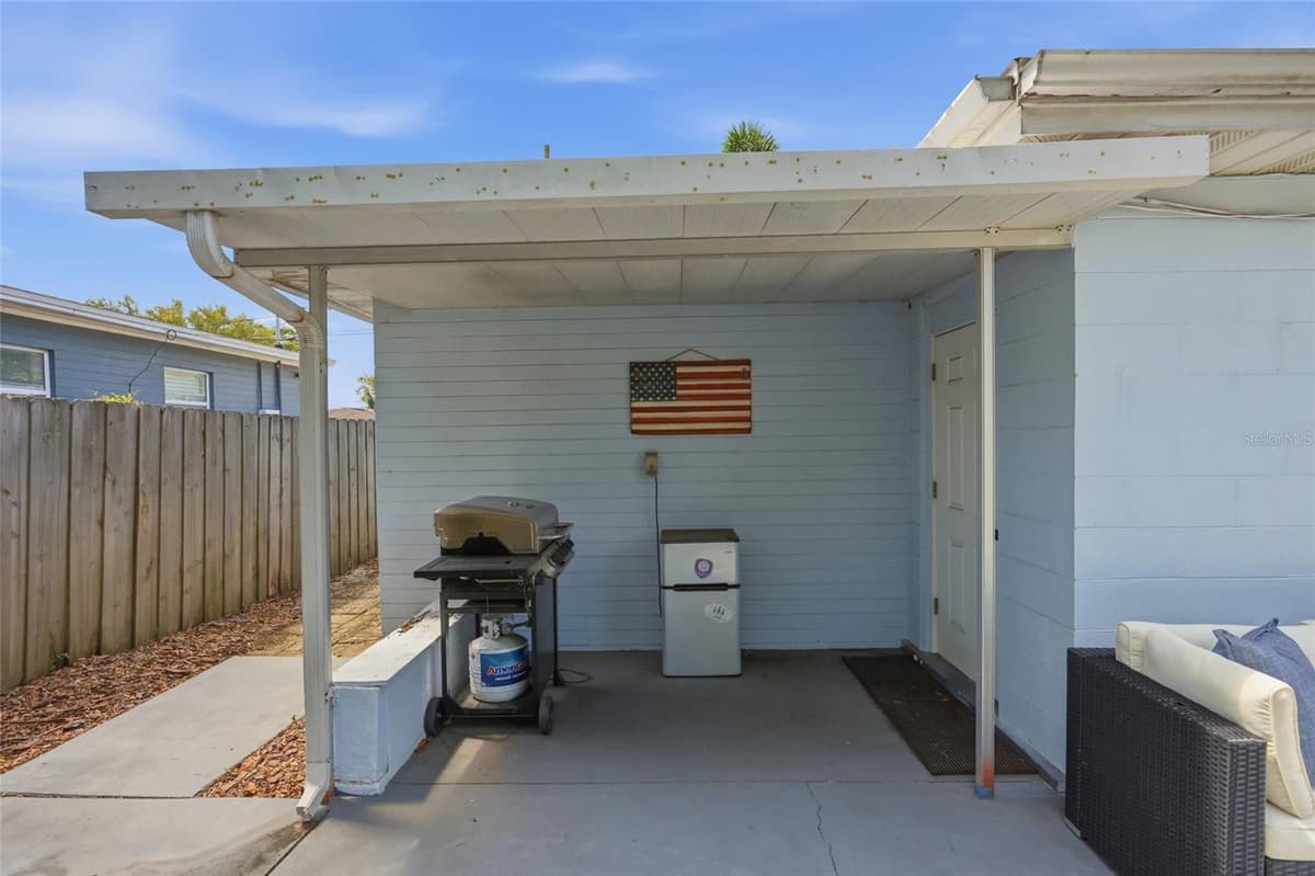2901 PINE STREET — photo 26 of 37