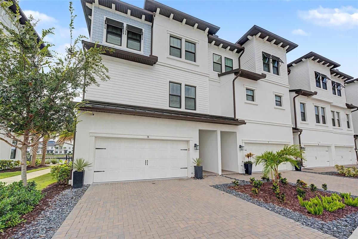 5351 BRIDGE STREET — photo 3 of 73
