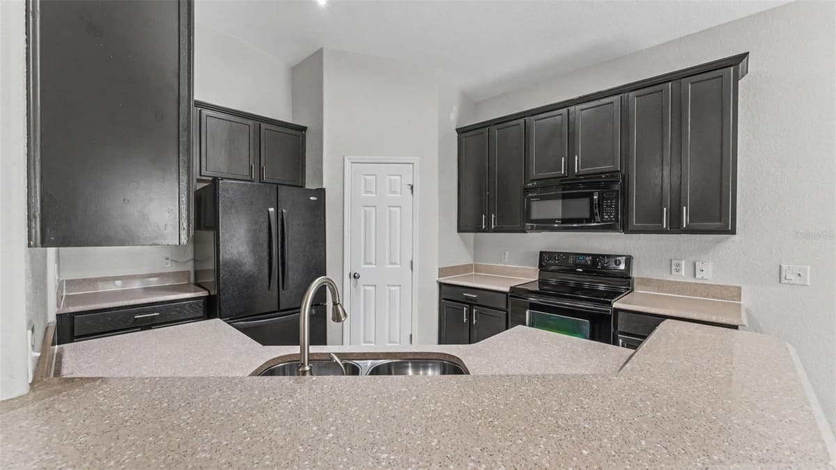 248 TOWERVIEW DRIVE — photo 6 of 16