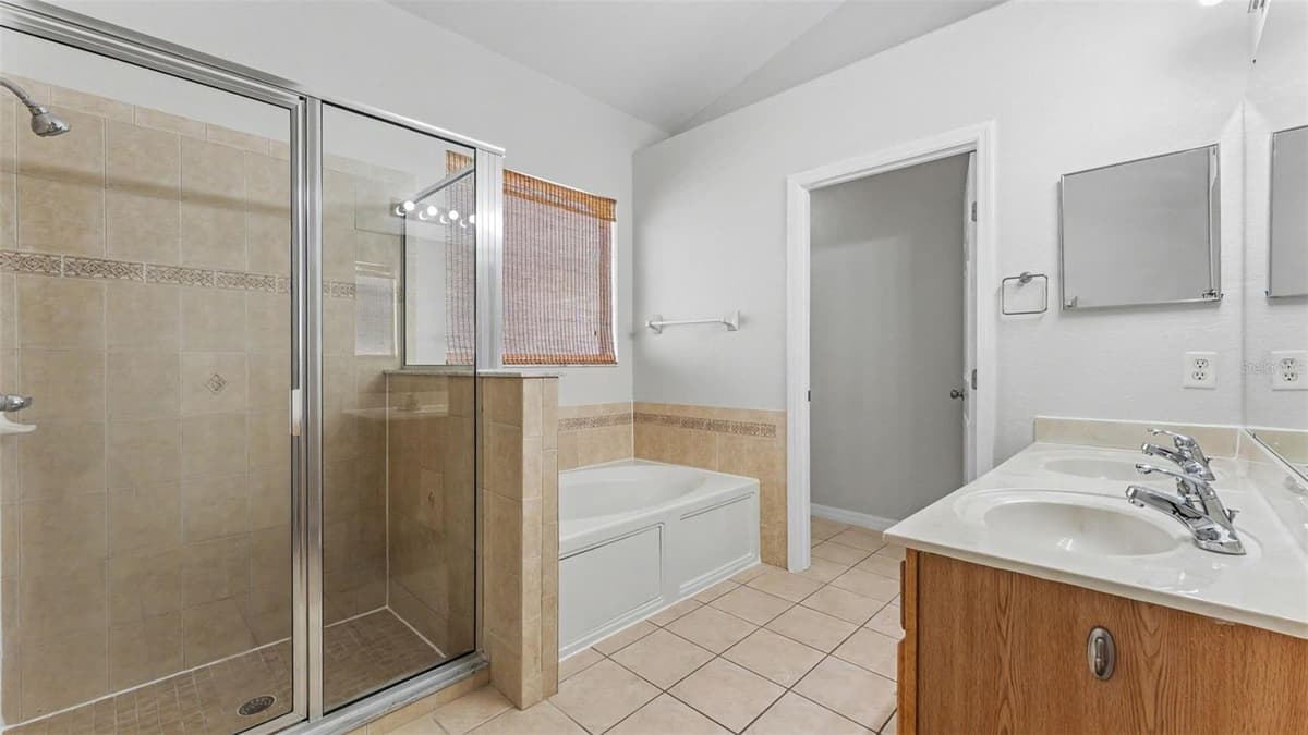 248 TOWERVIEW DRIVE — photo 4 of 16