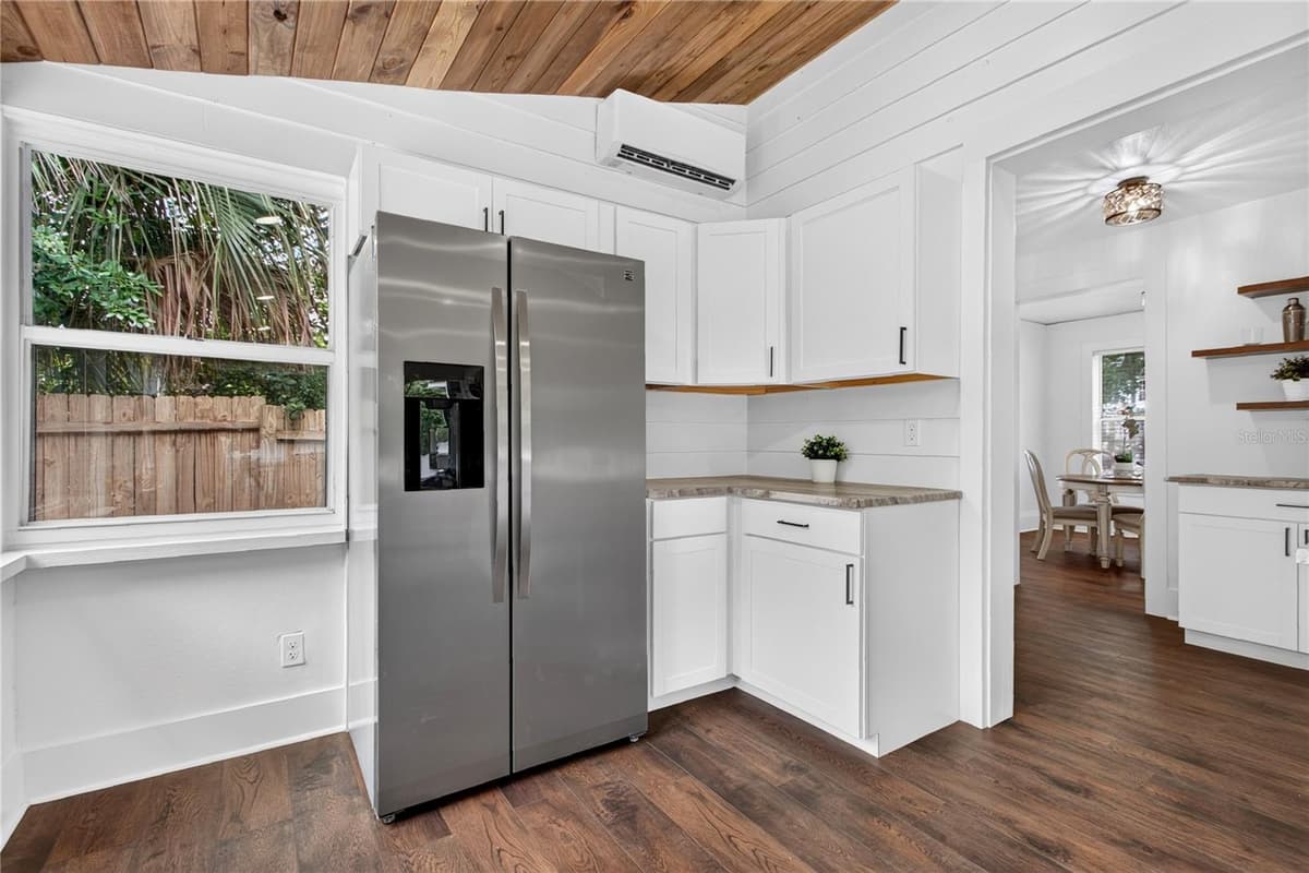 1811 SANFORD AVENUE — photo 15 of 46