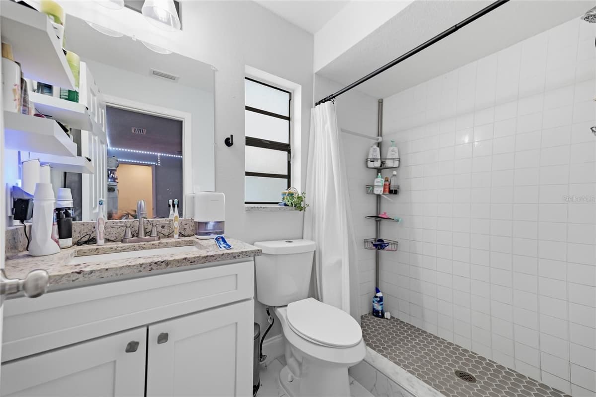 9407 21ST STREET — photo 15 of 30