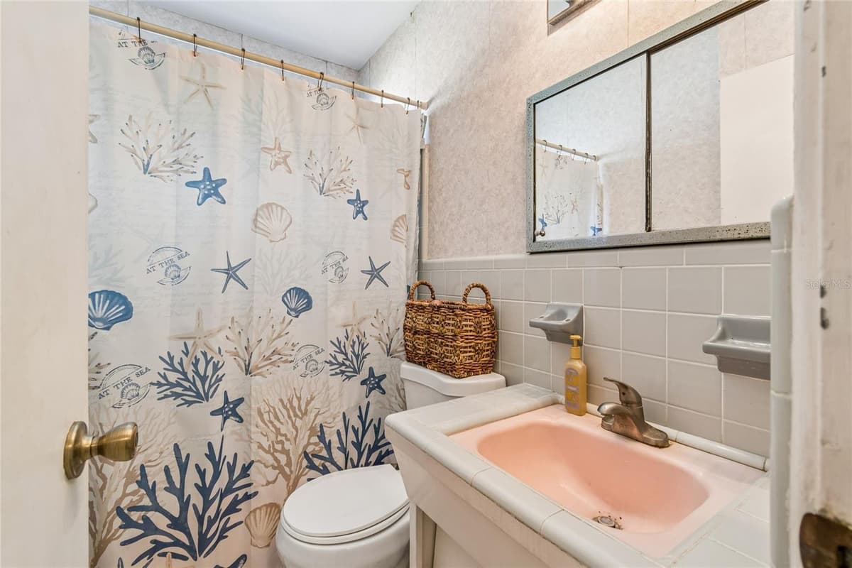 7846 12TH STREET — photo 14 of 37