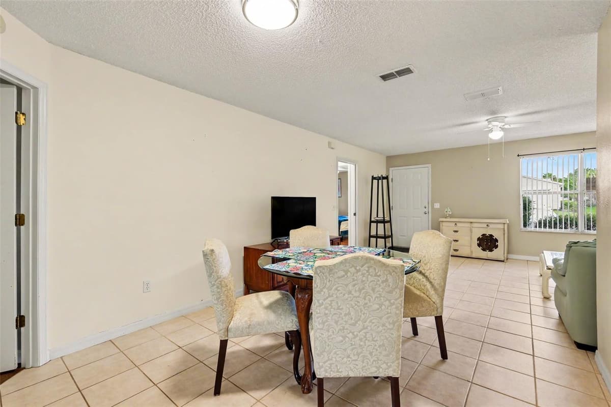 1501 LAS PACOS COURT — photo 9 of 36