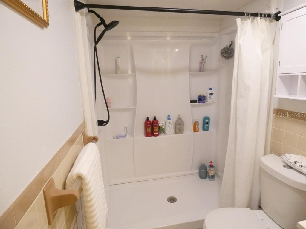 6705 ALBEMARLE PARKWAY — photo 38 of 47