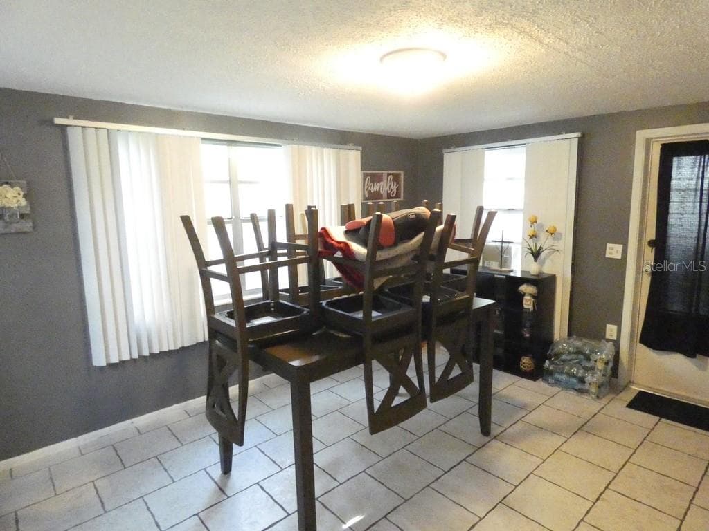 6705 ALBEMARLE PARKWAY — photo 31 of 47