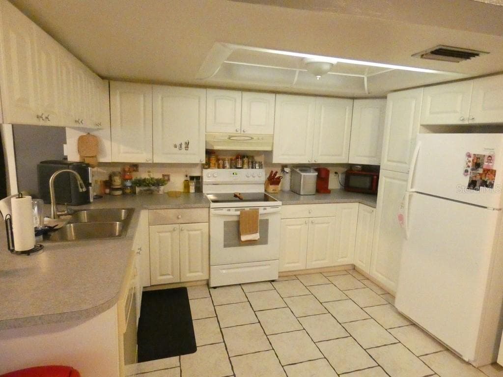 6705 ALBEMARLE PARKWAY — photo 15 of 47