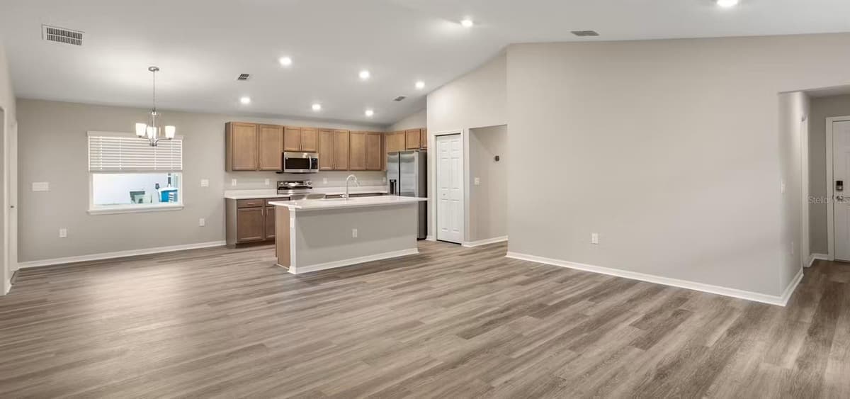 724 BAYSIDE BOULEVARD — photo 6 of 6