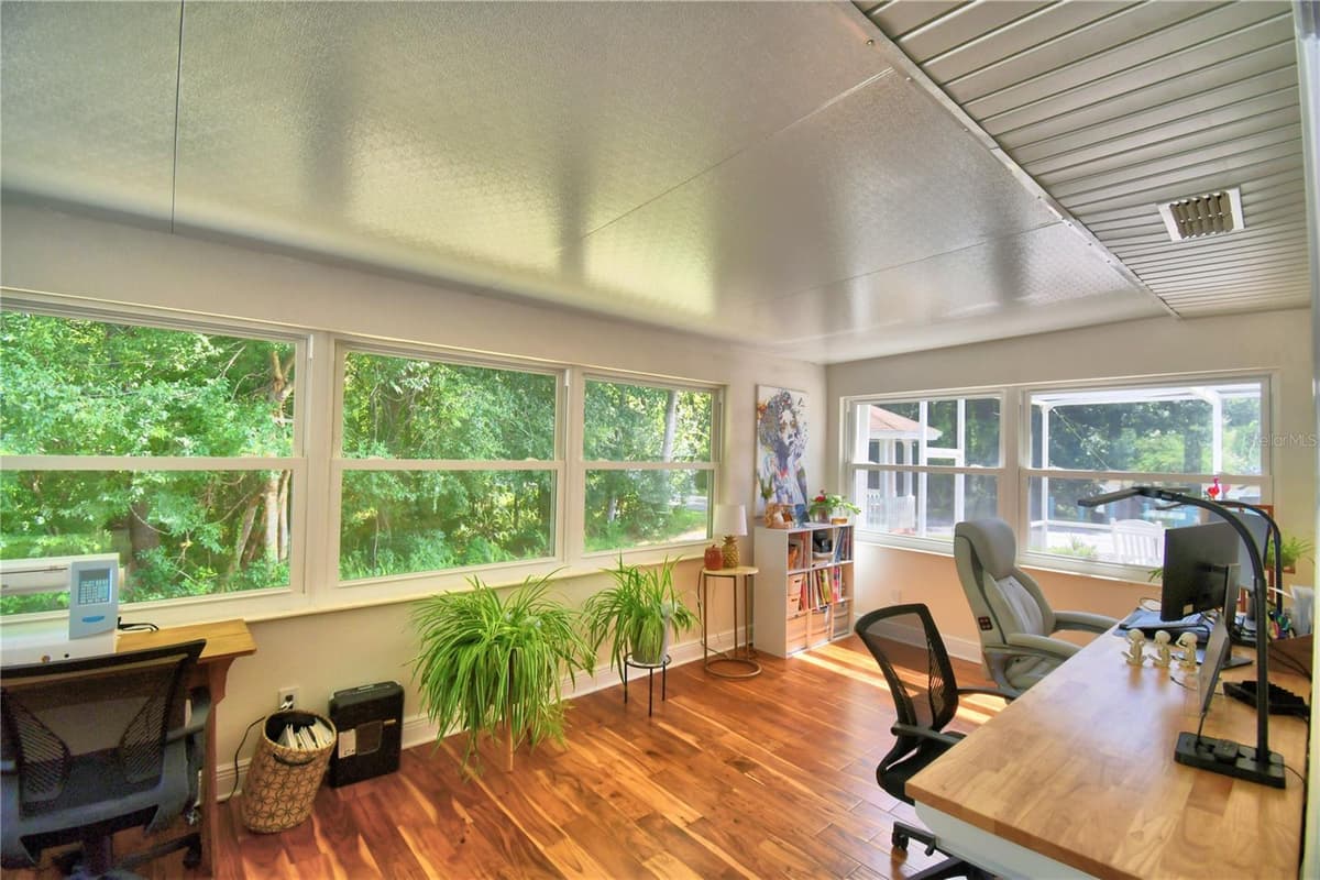 4789 SQUIRE HOLLOW DRIVE — photo 32 of 71