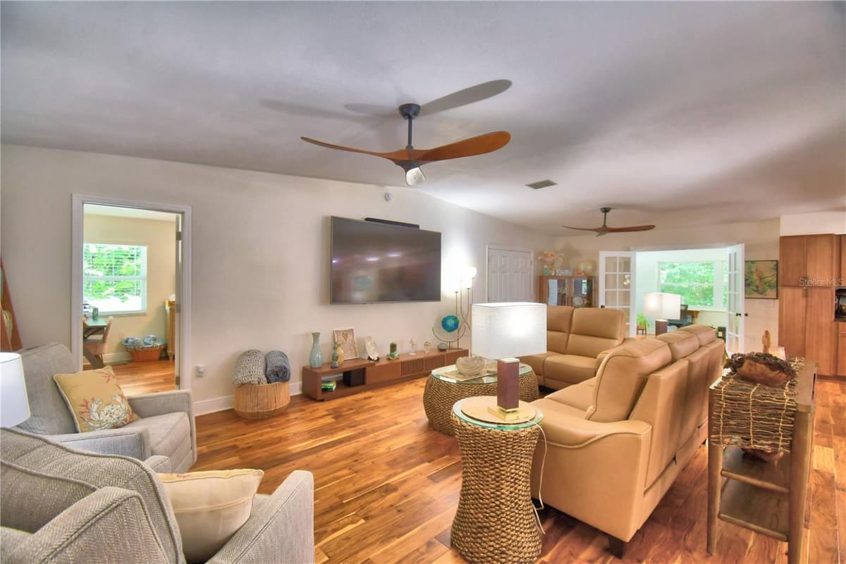 4789 SQUIRE HOLLOW DRIVE — photo 37 of 71