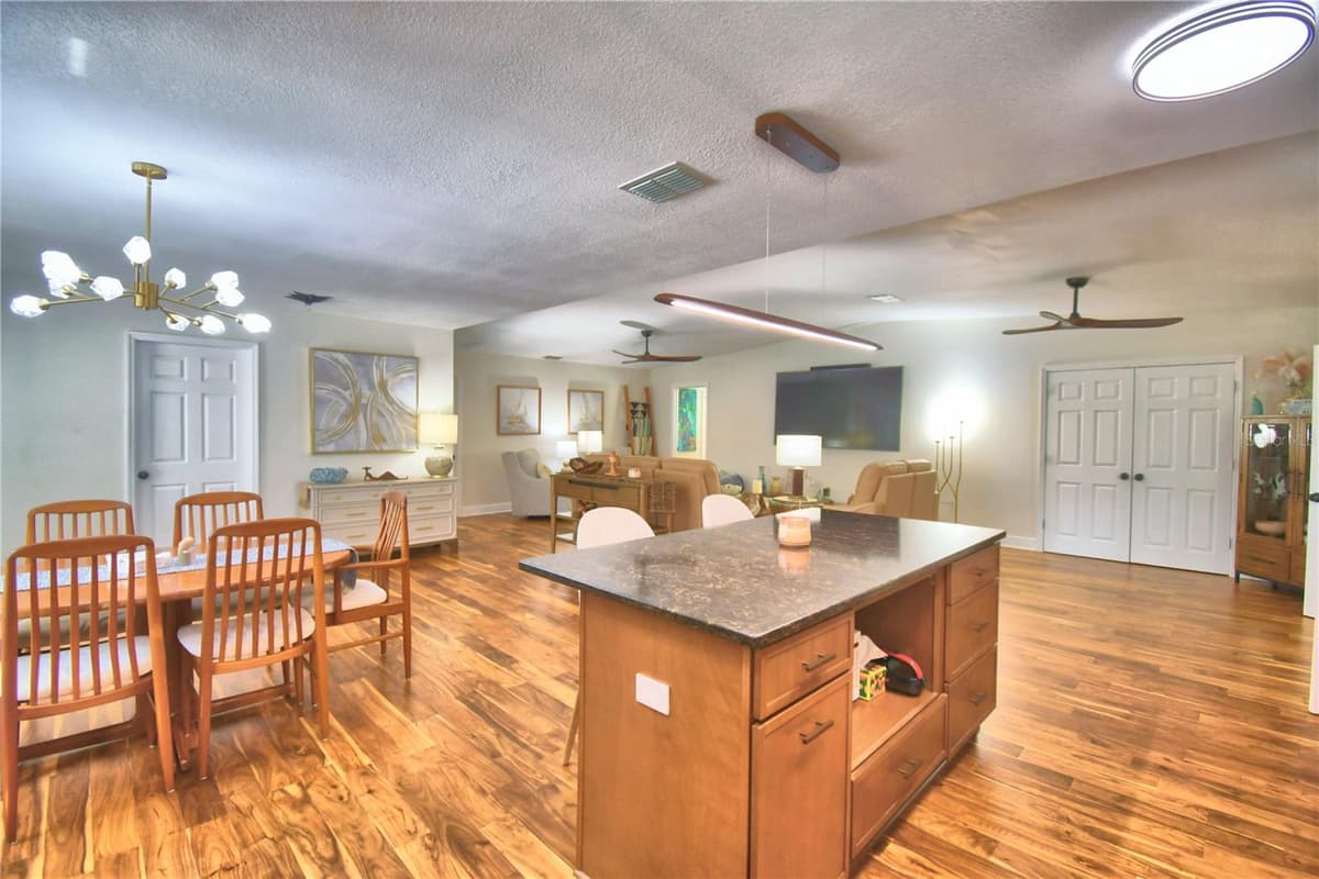 4789 SQUIRE HOLLOW DRIVE — photo 22 of 71