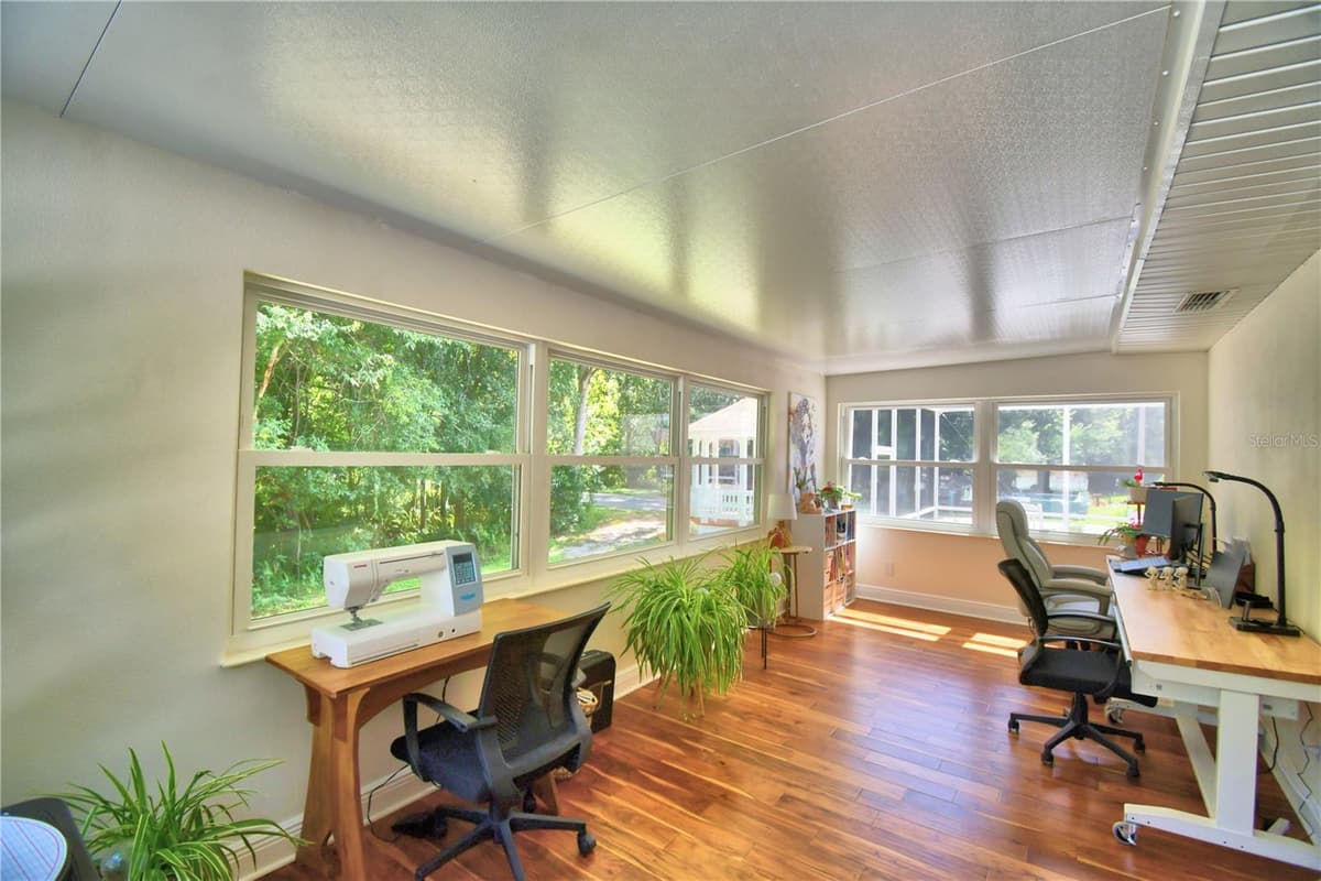 4789 SQUIRE HOLLOW DRIVE — photo 34 of 71