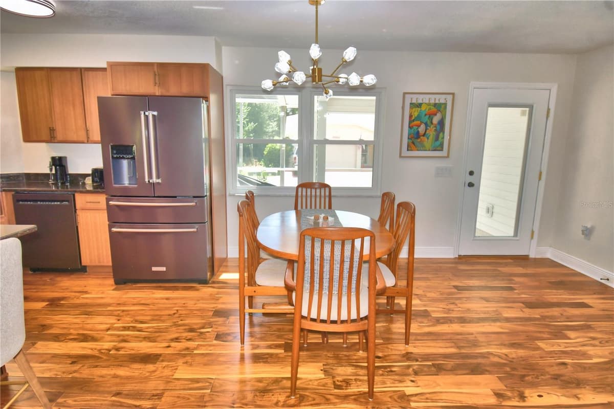 4789 SQUIRE HOLLOW DRIVE — photo 27 of 71