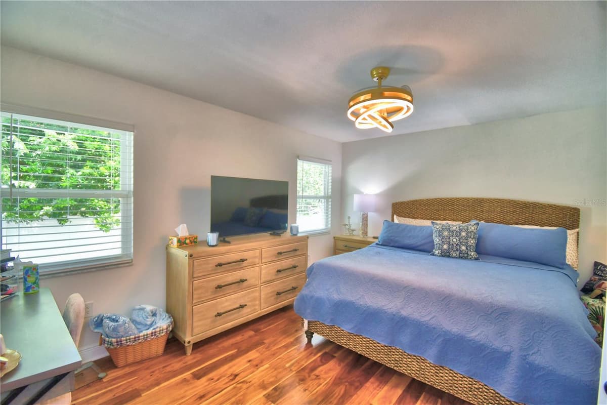 4789 SQUIRE HOLLOW DRIVE — photo 38 of 71