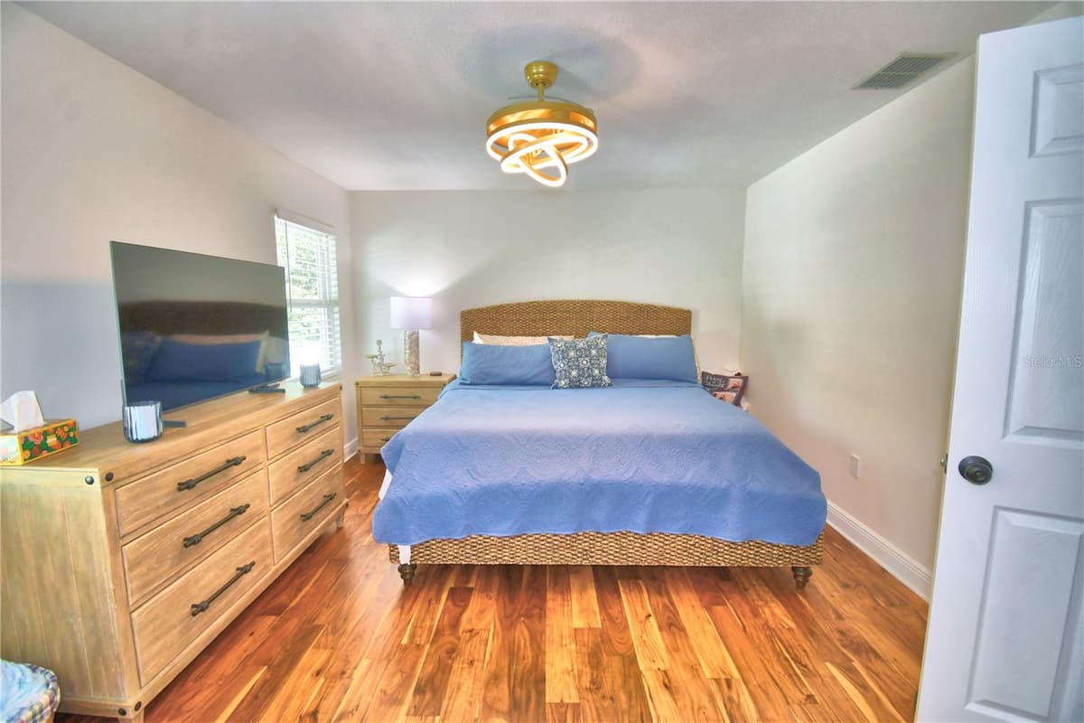4789 SQUIRE HOLLOW DRIVE — photo 39 of 71