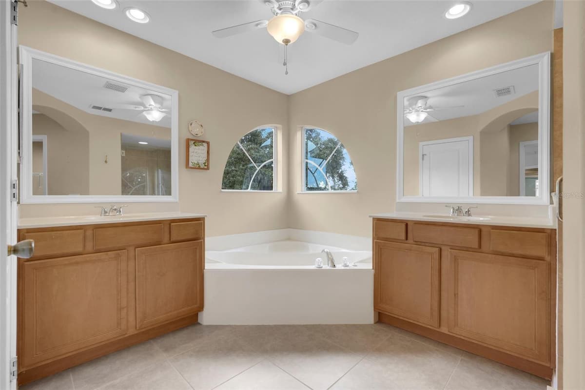 33519 TERRAGONA DRIVE — photo 34 of 67