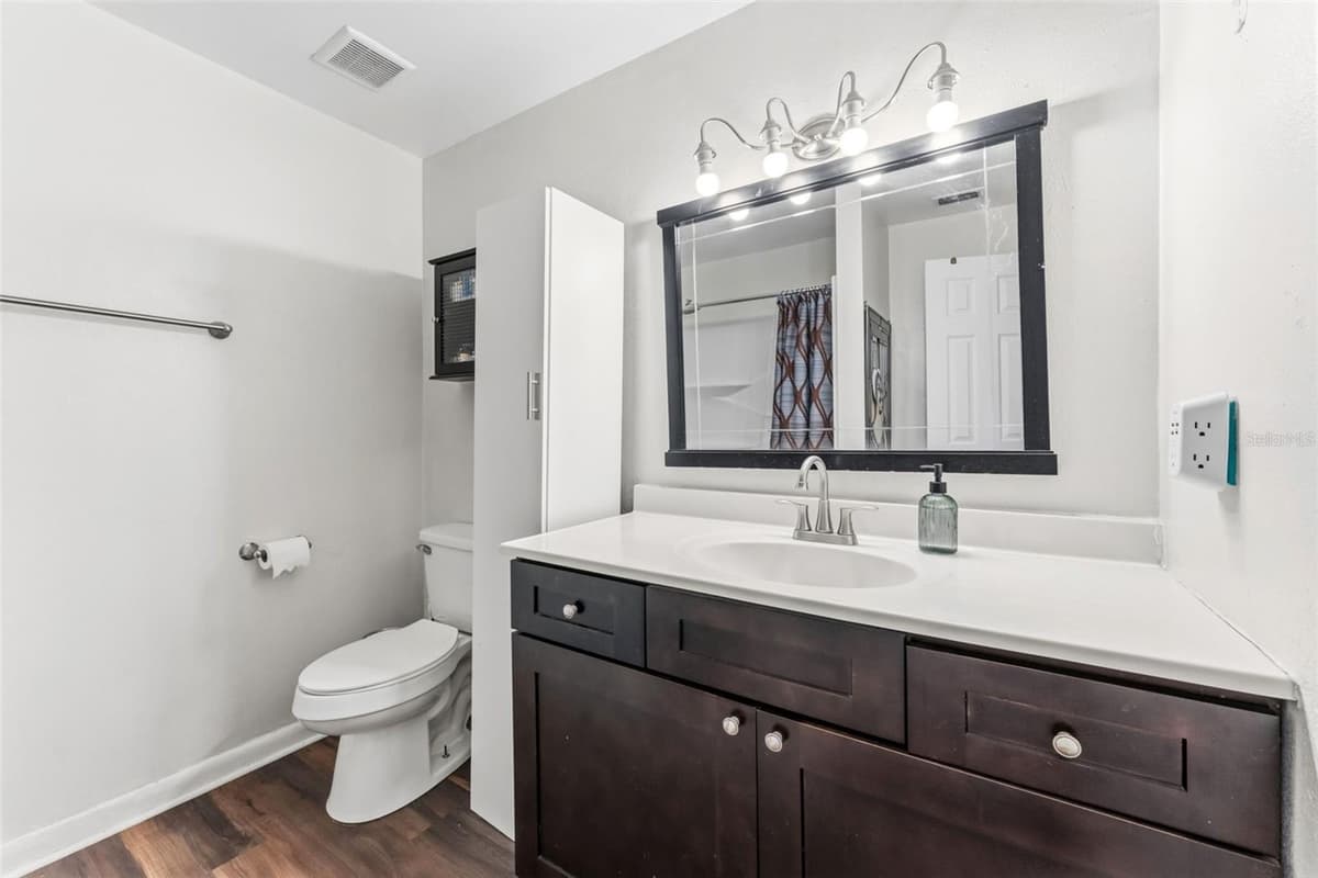 12237 ARMENIA GABLES CIR — photo 23 of 36
